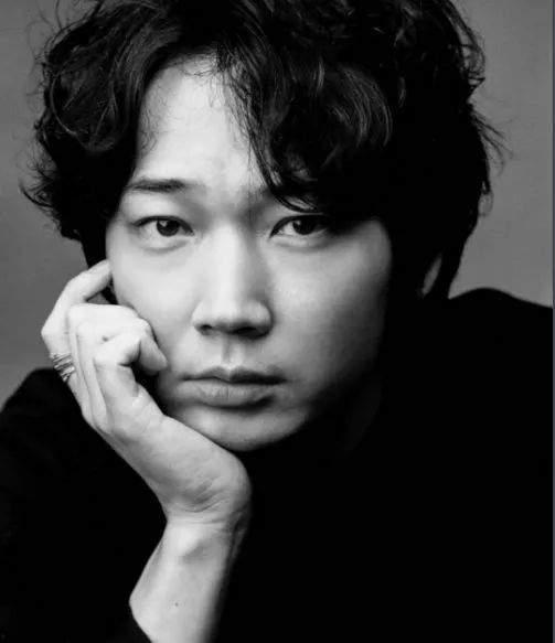 娱乐圈内人爆料的明星,揭秘明星背后的惊人真相