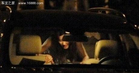 车震视频辣妞范,激情四溢的瞬间